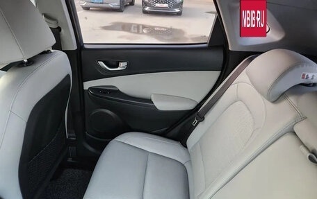 Hyundai Kona I, 2022 год, 1 750 000 рублей, 17 фотография