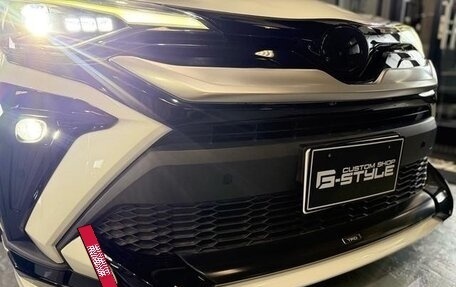 Toyota C-HR I рестайлинг, 2023 год, 1 598 000 рублей, 36 фотография