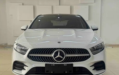 Mercedes-Benz A-Класс, 2021 год, 1 850 000 рублей, 3 фотография