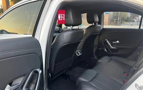 Mercedes-Benz A-Класс, 2022 год, 1 870 000 рублей, 7 фотография