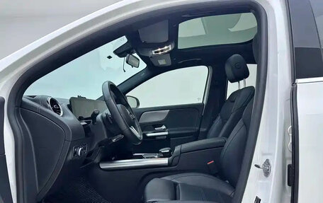 Mercedes-Benz GLA, 2022 год, 2 000 000 рублей, 7 фотография