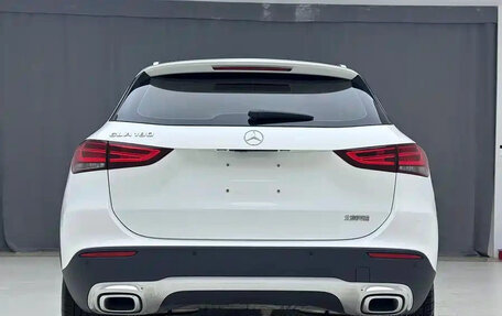 Mercedes-Benz GLA, 2022 год, 2 000 000 рублей, 5 фотография