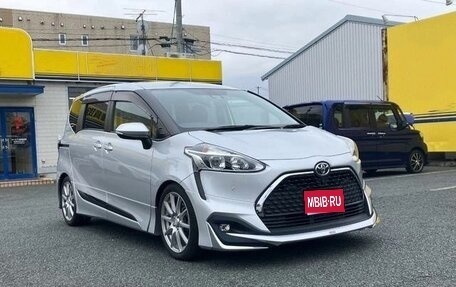 Toyota Sienta II, 2022 год, 1 166 000 рублей, 1 фотография