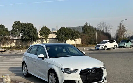 Audi A3, 2018 год, 1 300 000 рублей, 3 фотография