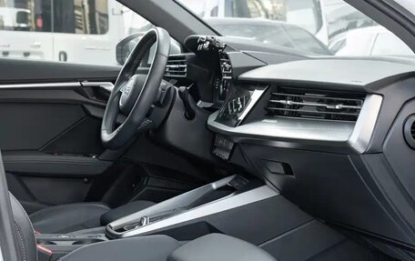 Audi A3, 2023 год, 2 300 444 рублей, 11 фотография