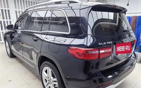 Mercedes-Benz GLB, 2022 год, 2 680 444 рублей, 3 фотография