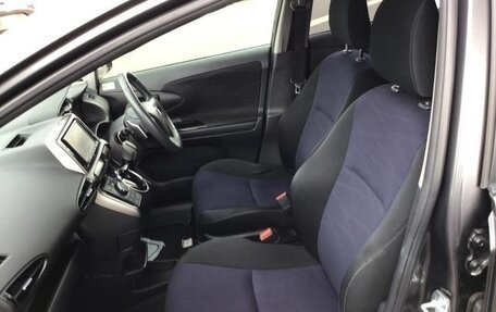 Toyota Wish II, 2016 год, 1 294 000 рублей, 22 фотография