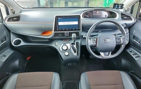 Toyota Sienta II, 2021 год, 1 149 000 рублей, 9 фотография