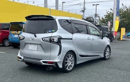 Toyota Sienta II, 2022 год, 1 166 000 рублей, 3 фотография