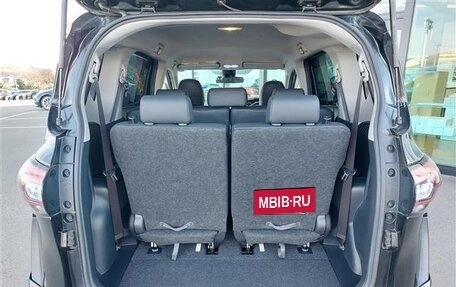 Toyota Sienta II, 2021 год, 1 149 000 рублей, 24 фотография