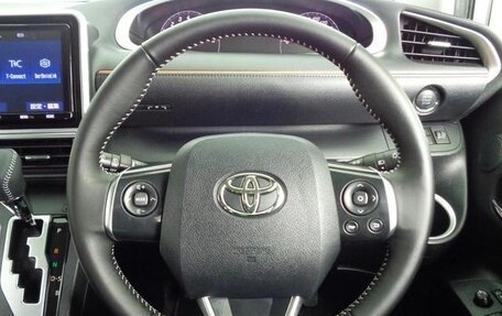 Toyota Sienta II, 2022 год, 1 166 000 рублей, 11 фотография