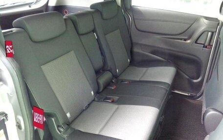 Toyota Sienta II, 2022 год, 1 166 000 рублей, 20 фотография