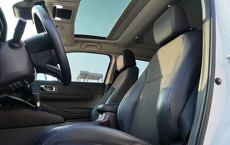 Honda Vezel, 2023 год, 2 050 000 рублей, 6 фотография