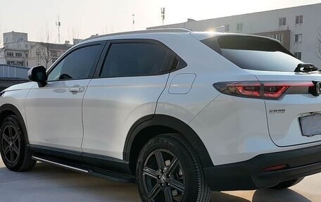 Honda Vezel, 2023 год, 2 050 000 рублей, 5 фотография