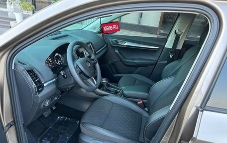 Skoda Karoq I, 2022 год, 1 690 000 рублей, 5 фотография