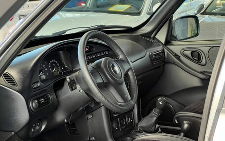 Chevrolet Niva I рестайлинг, 2017 год, 850 000 рублей, 10 фотография