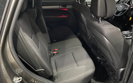 KIA Sorento II рестайлинг, 2012 год, 1 690 000 рублей, 13 фотография