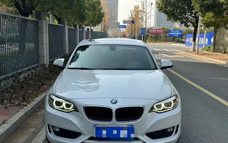 BMW 2 серия F22, 2017 год, 1 750 000 рублей, 2 фотография