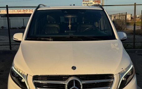 Mercedes-Benz V-Класс, 2018 год, 4 400 000 рублей, 1 фотография