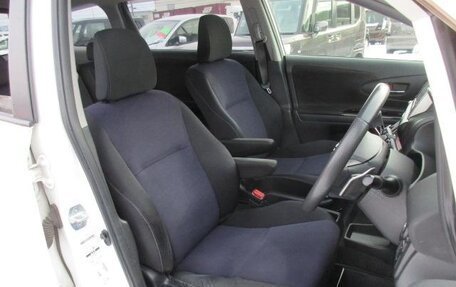 Toyota Wish II, 2017 год, 1 082 000 рублей, 8 фотография