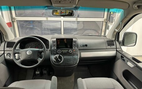 Volkswagen Multivan T5, 2008 год, 1 890 000 рублей, 13 фотография