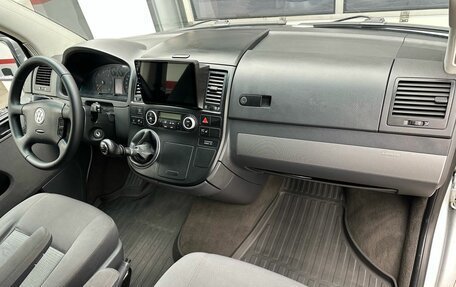 Volkswagen Multivan T5, 2008 год, 1 890 000 рублей, 10 фотография