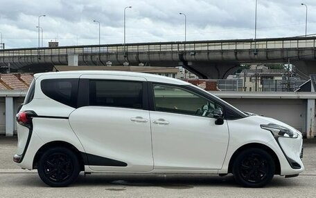 Toyota Sienta II, 2021 год, 1 101 000 рублей, 8 фотография