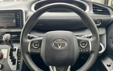 Toyota Sienta II, 2021 год, 1 101 000 рублей, 22 фотография