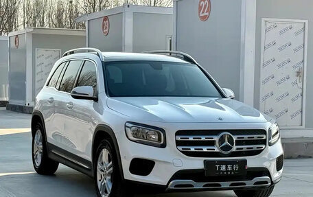 Mercedes-Benz GLB, 2021 год, 1 820 000 рублей, 3 фотография