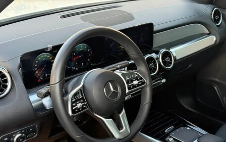 Mercedes-Benz GLB, 2021 год, 1 820 000 рублей, 12 фотография