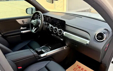 Mercedes-Benz GLB, 2021 год, 1 820 000 рублей, 17 фотография