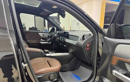 Mercedes-Benz GLB, 2022 год, 1 819 000 рублей, 10 фотография