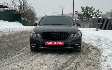 Mercedes-Benz E-Класс, 2010 год, 1 000 000 рублей, 12 фотография