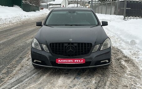 Mercedes-Benz E-Класс, 2010 год, 1 000 000 рублей, 2 фотография