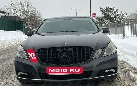 Mercedes-Benz E-Класс, 2010 год, 1 000 000 рублей, 11 фотография