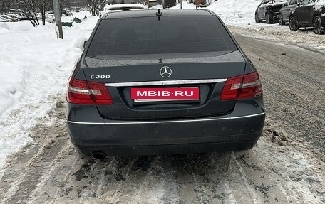 Mercedes-Benz E-Класс, 2010 год, 1 000 000 рублей, 3 фотография