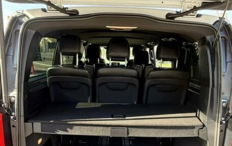 Mercedes-Benz V-Класс, 2018 год, 4 400 000 рублей, 5 фотография