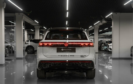 Volkswagen Tiguan, 2025 год, 5 115 000 рублей, 6 фотография