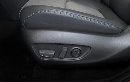 Toyota RAV4, 2025 год, 4 250 000 рублей, 22 фотография