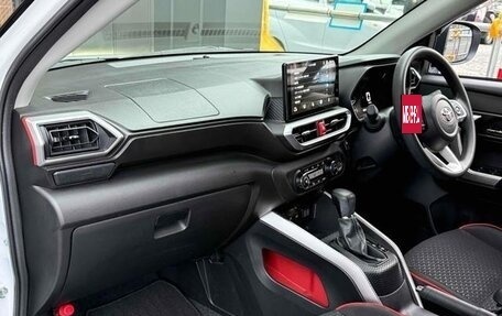 Toyota Raize I, 2022 год, 1 212 000 рублей, 24 фотография