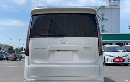 Honda Stepwgn, 2022 год, 2 318 000 рублей, 4 фотография