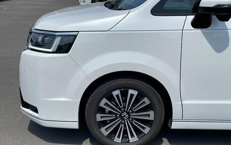 Honda Stepwgn, 2022 год, 2 318 000 рублей, 27 фотография