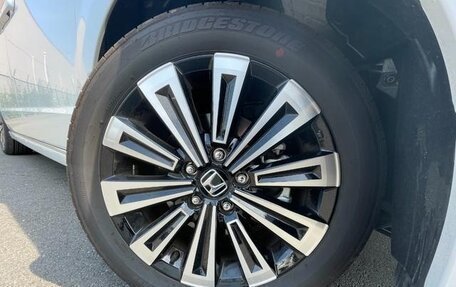 Honda Stepwgn, 2022 год, 2 318 000 рублей, 28 фотография