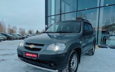 Chevrolet Niva I рестайлинг, 2019 год, 784 000 рублей, 1 фотография