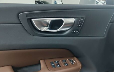 Volvo XC60 II, 2024 год, 4 320 325 рублей, 7 фотография