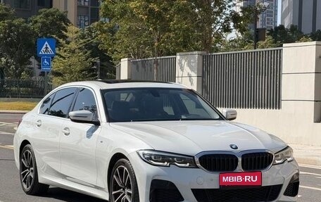 BMW 3 серия, 2022 год, 2 800 000 рублей, 3 фотография