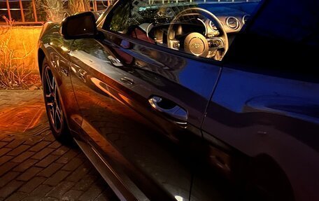 Ford Mustang VI рестайлинг, 2021 год, 5 450 000 рублей, 6 фотография