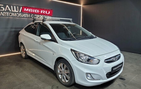 Hyundai Solaris II рестайлинг, 2012 год, 720 000 рублей, 3 фотография