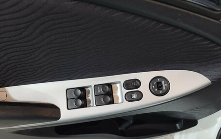 Hyundai Solaris II рестайлинг, 2012 год, 720 000 рублей, 11 фотография