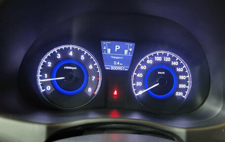 Hyundai Solaris II рестайлинг, 2012 год, 720 000 рублей, 9 фотография